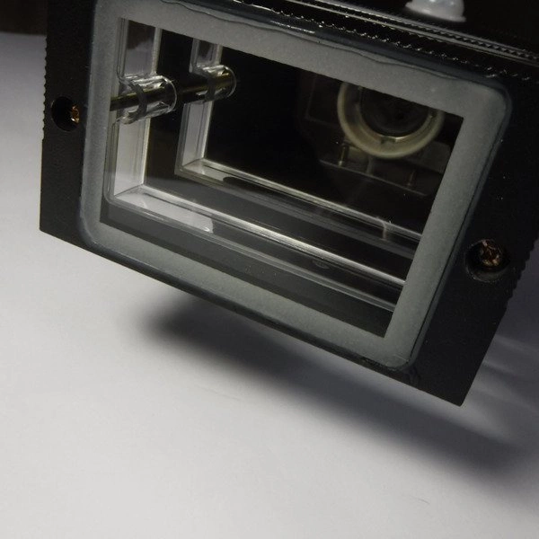 Elewacyjna Lampa RIO SENSOR z czujnikiem ruchu 7017