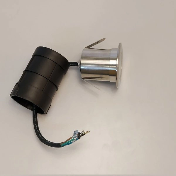 Oprawa najazdowa PICCO LED L srebrny śr. 7,5cm 9104