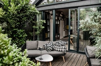 Lampka przenośna do domu i ogrodu MAHE LED CCT dotykowa IP54 | czarna