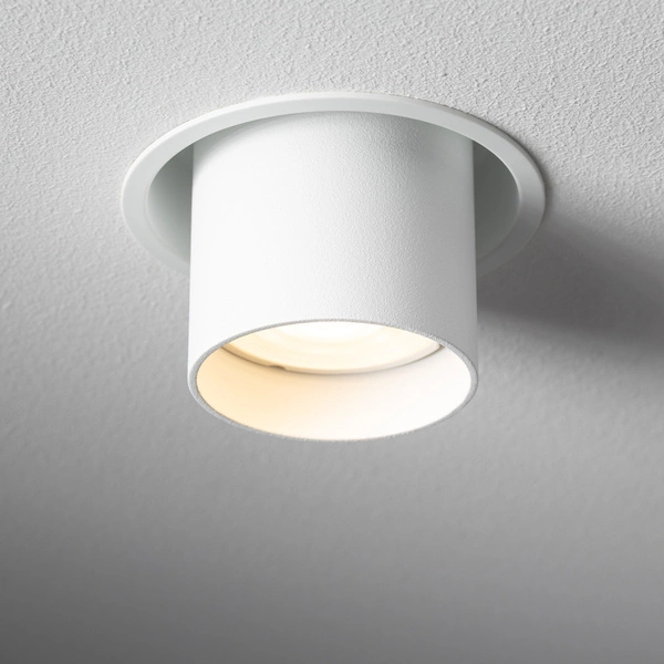 Regulowana lampa punktowa podtynkowa MONO SLIDE śr. 8,3cm GU10 | biały 10795