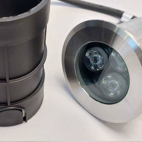 Oprawa najazdowa PICCO LED L srebrny śr. 7,5cm 9104